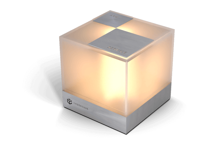 Produktfoto des Ordercubes: LED-Kerze im Würfelformat, zwei Aluminiumflächen an der Oberfläche "Service" und "Pay"